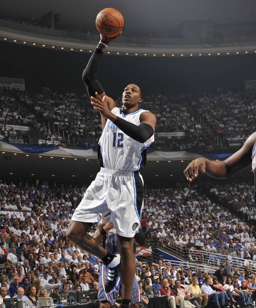 回内雷斯 回内雷斯